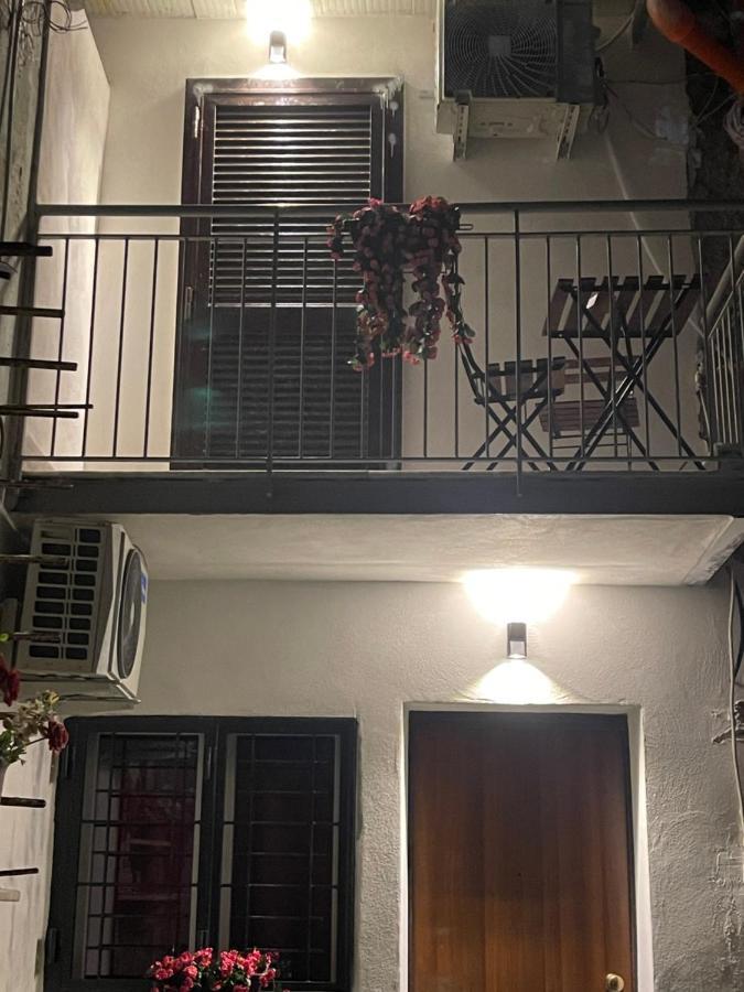ホテル Lux House Naples Airport エクステリア 写真