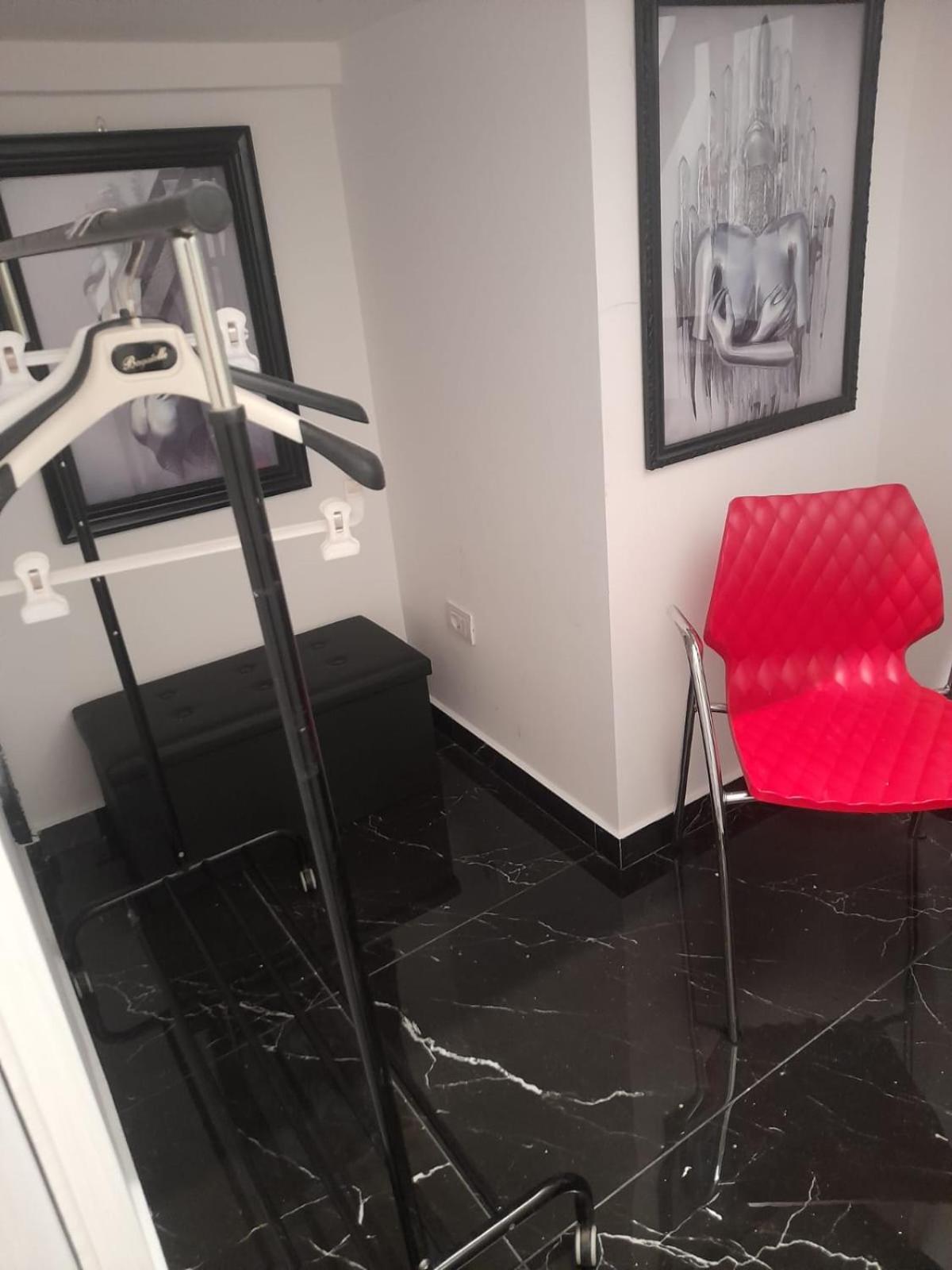 ホテル Lux House Naples Airport エクステリア 写真