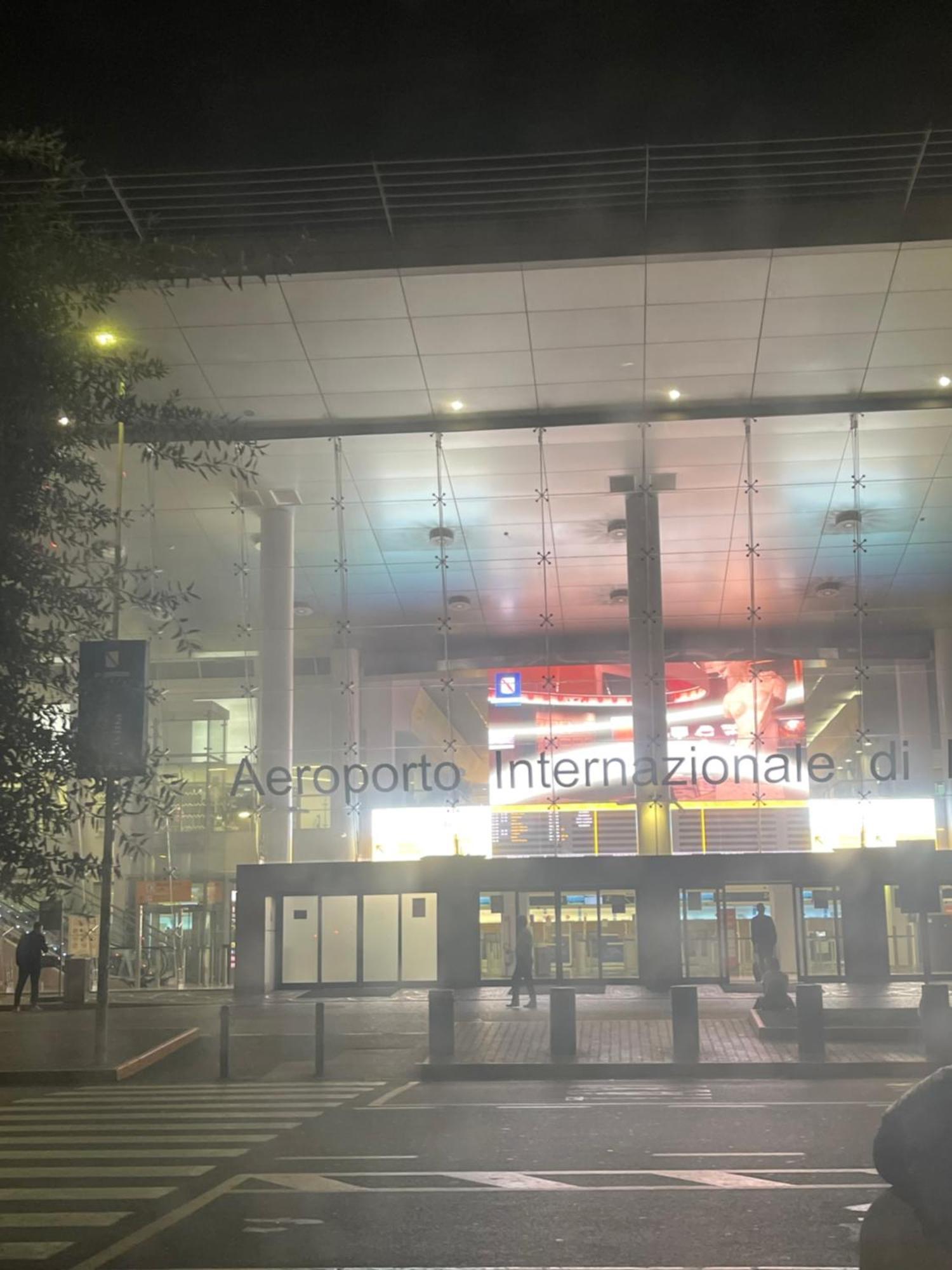 ホテル Lux House Naples Airport エクステリア 写真